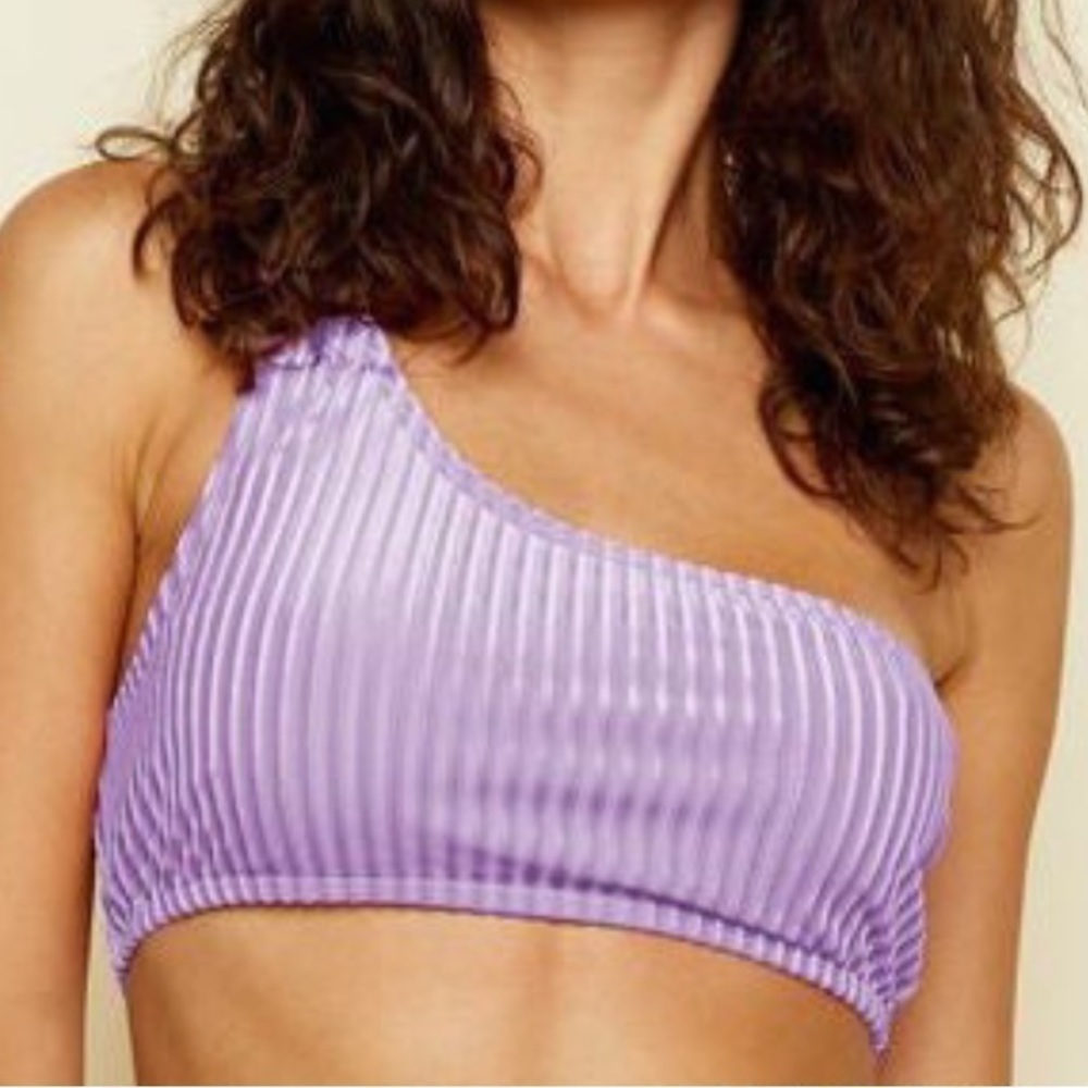 NWT Dippin Daisy’s Ultraviolet Ribbed Velvet One Shoulder Bikini Top Purple